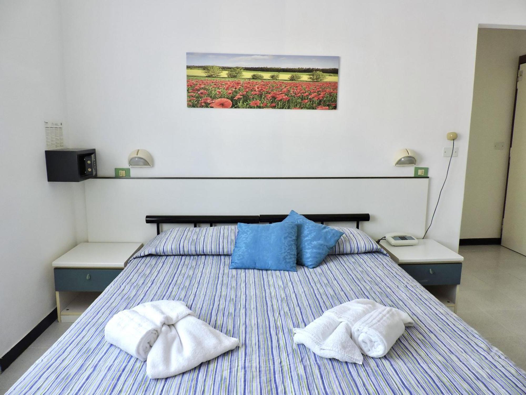 Hotel Villa Chiara Finale Ligure Exterior photo